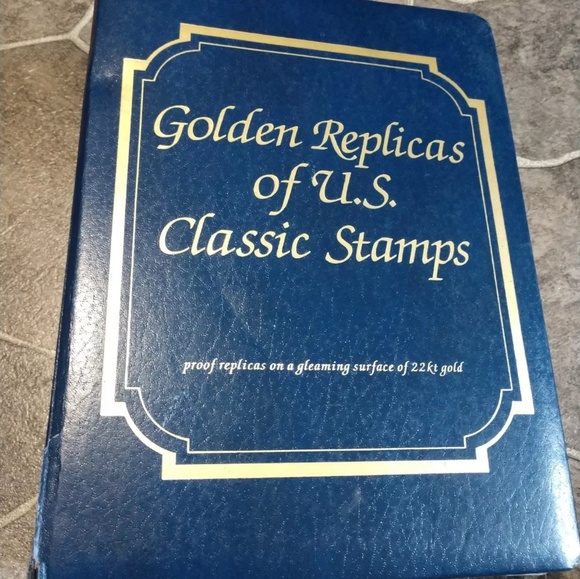 Lot of 2 huge books of Gold Replicas of US Stamps - Picture 3 of 8